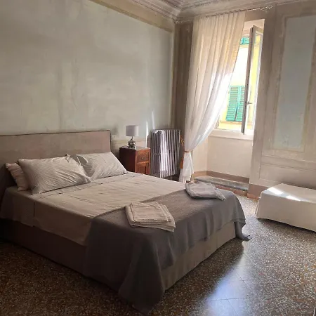 Bianca E Nina Charming House *